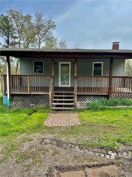 169 Baldwin Rd, Carnegie, PA 15106