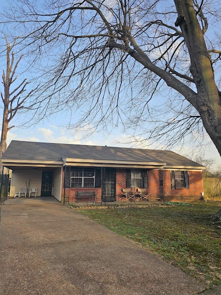 4010 Oakshire St, Memphis, TN 38109