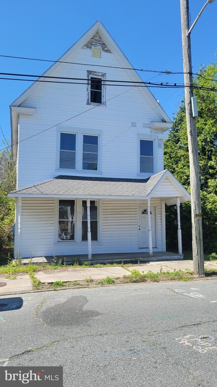 604 Clarke Ave, Pocomoke City, MD 21851