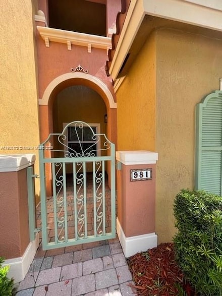 981 SW 143rd Ave Unit 1402, Pembroke Pines, FL 33027