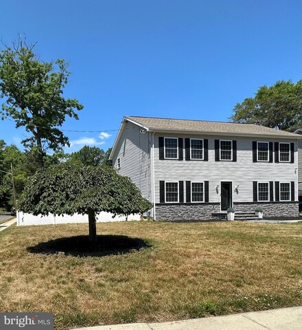 521 Oak Ave, Woodbury, NJ 08096