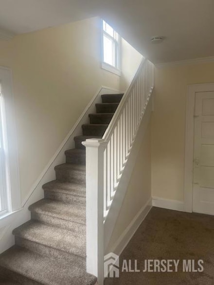 46 Greenbrook Rd, Middlesex, NJ 08846