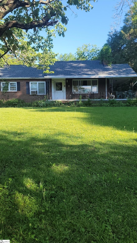 4 Bagwell Ave, Greenville, SC 29611