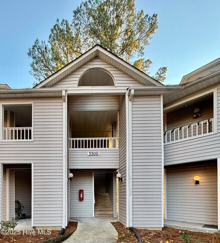 3300 Mulberry Ln Unit B, Greenville, NC 27858