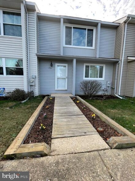 1736 Woodtree Cir, Annapolis, MD 21409