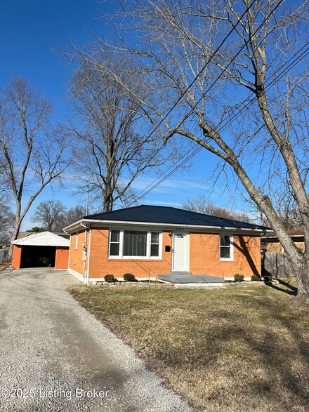 5913 Noah Dr, Louisville, KY 40258