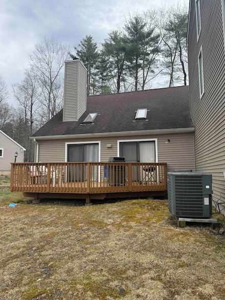 3322 Windermere Dr, Bushkill, PA 18324
