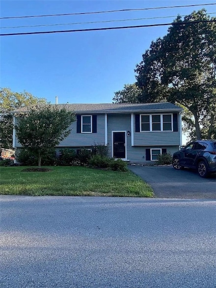40 Shagbark Rd, Narragansett, RI 02882