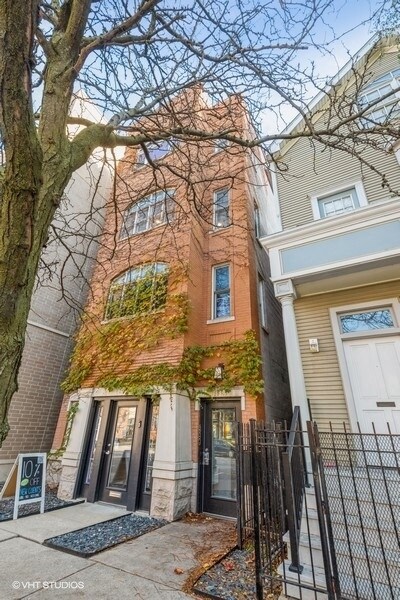 2555 N Southport Ave Unit 3, Chicago, IL 60614