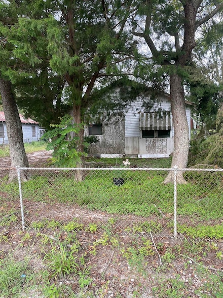 1105 James St, Morgan City, LA 70380