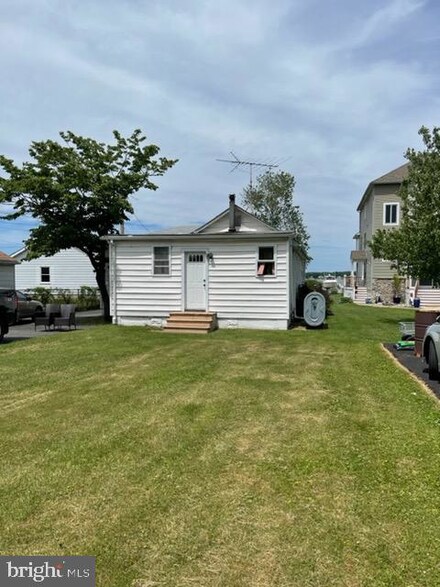 7511 Chesapeake Ave, Sparrows Point, MD 21219