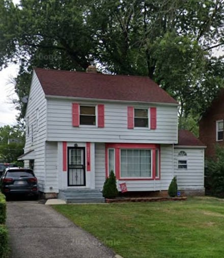 20711 Ridgewood Ave, Warrensville Heights, OH 44122