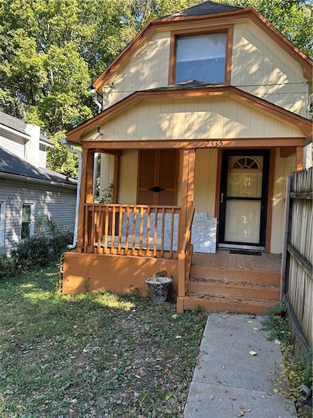 2335 Chelsea Ave, Kansas City, MO 64127