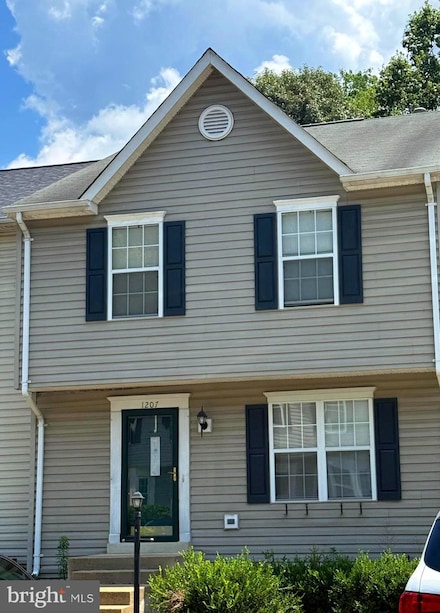 1207 Kings Crest Dr, Stafford, VA 22554