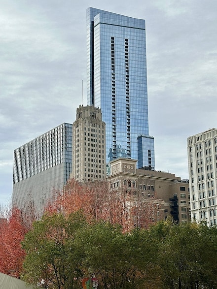 60 E Monroe St Unit 6203, Chicago, IL 60603