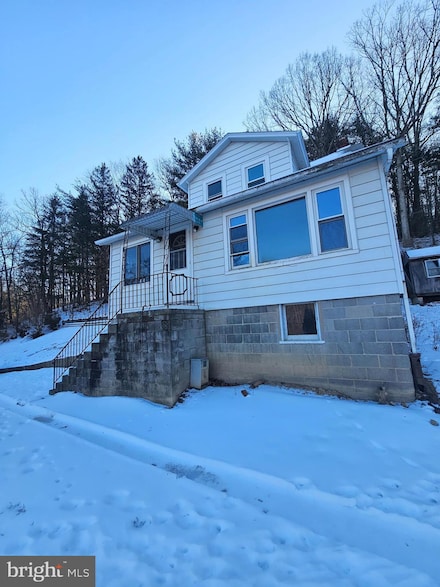 14404 Old Hancock Rd NE, Cumberland, MD 21502