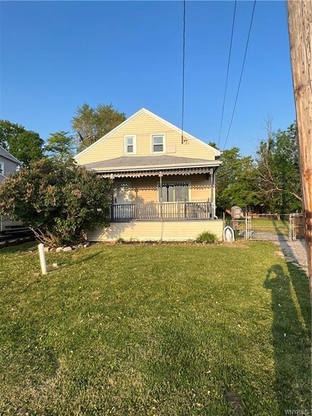 45 Pinehurst Ave, Buffalo, NY 14225
