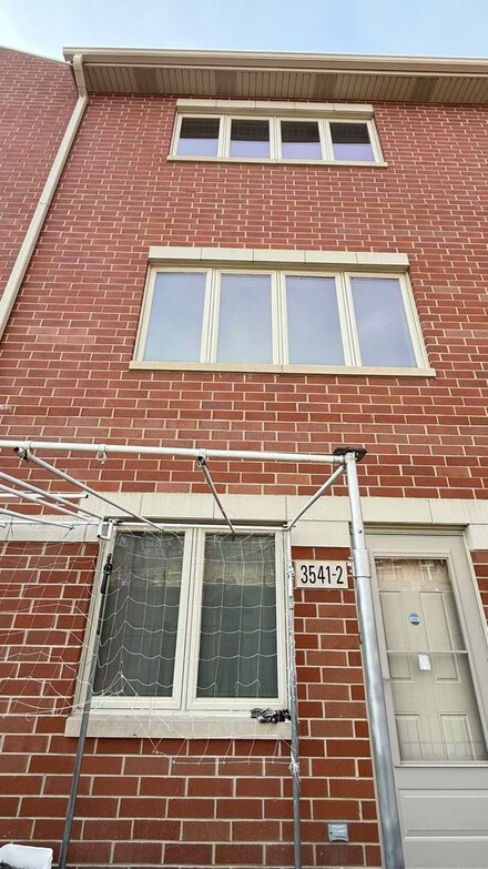 3541 S Maplewood Ave Unit 2, Chicago, IL 60632