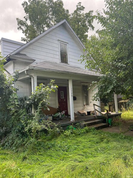 1726 Caroline St, South Bend, IN 46613