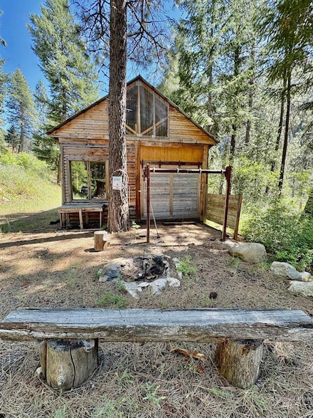 4966 U S Route 95, Riggins, ID 83654