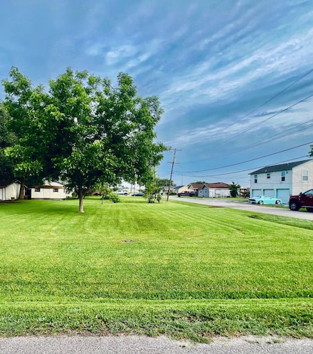 504 Boston Unit 8, Nederland, TX 77627