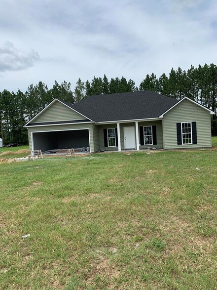 58 Quail Run Rd, Nicholls, GA 31554