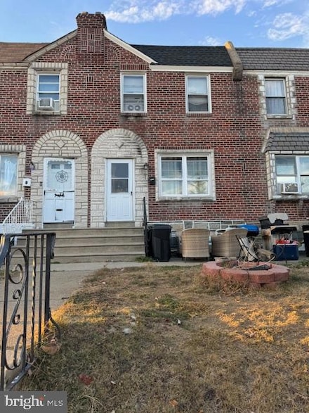 6644 Erdrick St, Philadelphia, PA 19135