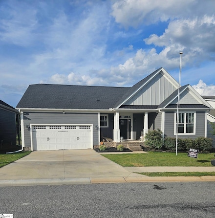 209 Daystrom Dr, Greer, SC 29651