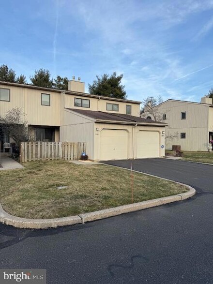 1901 Chippewa Ridge, Ambler, PA 19002