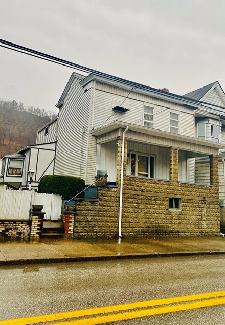 4336 Jacob St, Wheeling, WV 26003