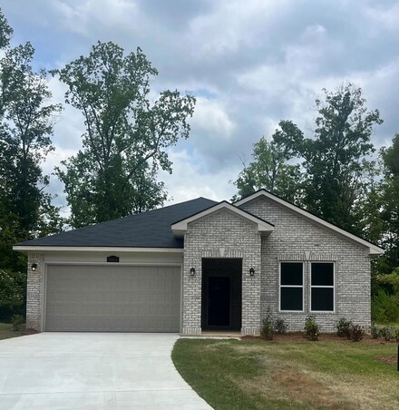 7912 Coppice Ln, Columbus, GA 31820