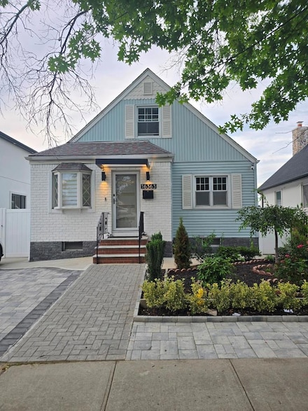 16363 20th Ave, Whitestone, NY 11357