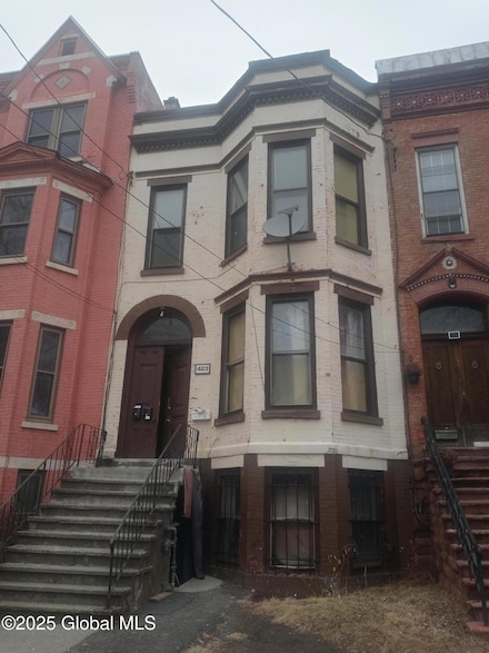 423 Clinton Ave, Albany, NY 12206
