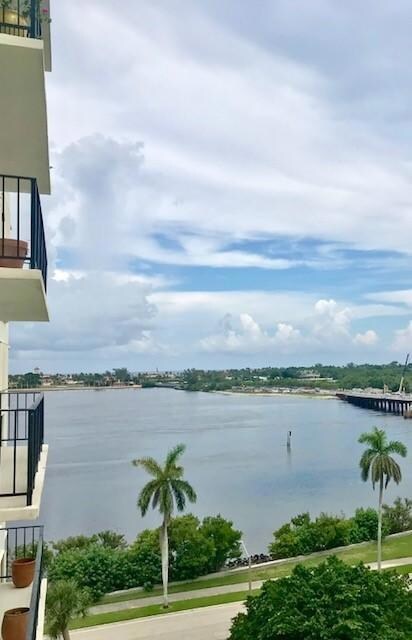 3800 Washington Rd Unit 8040, West Palm Beach, FL 33405