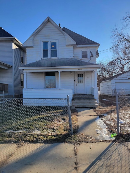 514 Logan Ave, Waterloo, IA 50703