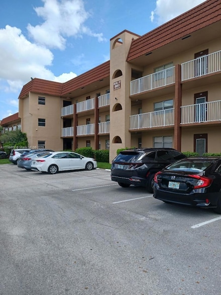 8951 Sunrise Lakes Blvd Unit 311, Sunrise, FL 33322