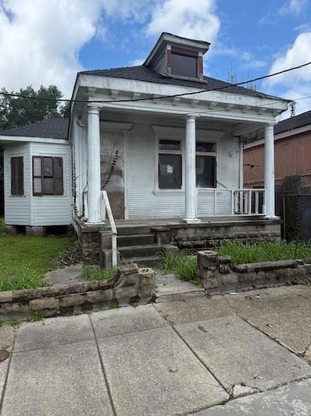5123 Chartres St, New Orleans, LA 70117