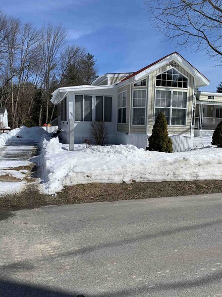 81 Wulamat Rd Unit 50, Bristol, NH 03222