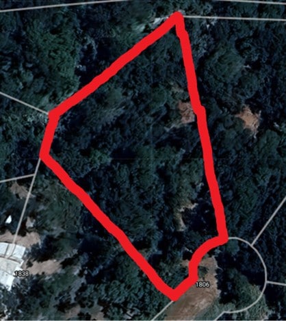 1806 Walnut Dr, Caldwell, TX 77836