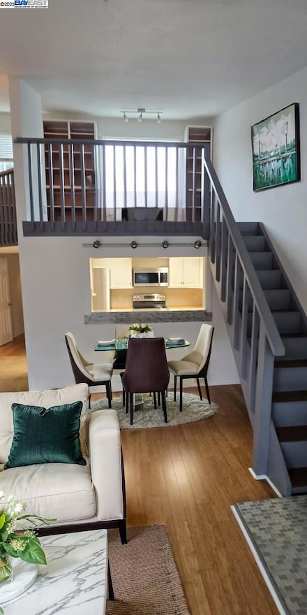 5400 Mountain Blvd Unit 340, Oakland, CA 94619