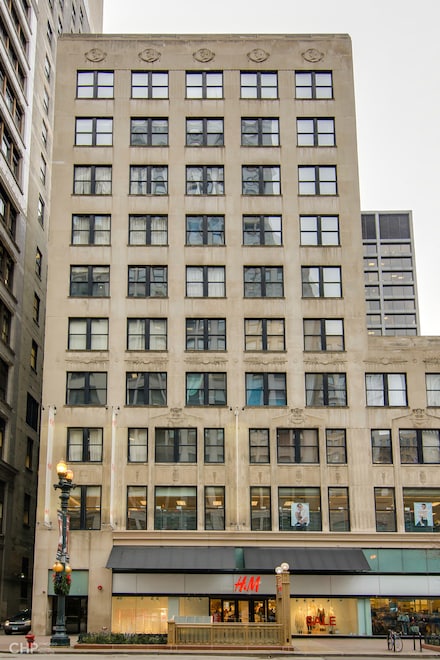 20 N State St Unit 909, Chicago, IL 60602