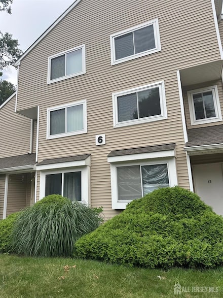 18 Foxtail Ln, Monmouth Junction, NJ 08852