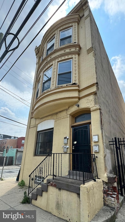 1508 W Oxford St, Philadelphia, PA 19121