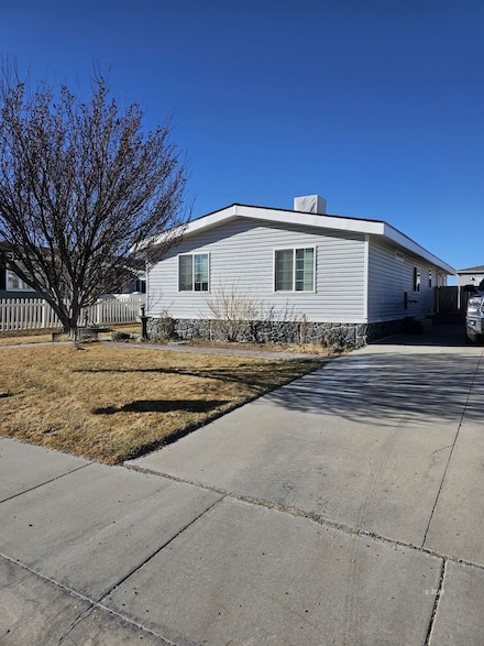 3207 Golden Mountain Ln, Tonopah, NV 89049