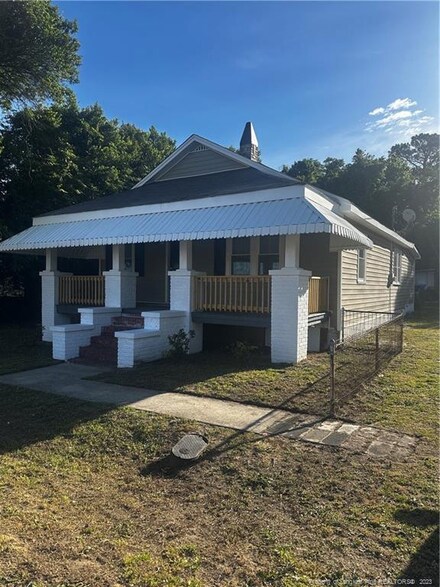 503 Monroe St, Spring Lake, NC 28390