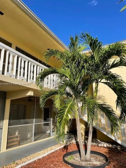 2101 NE 68th St Unit 202, Fort Lauderdale, FL 33308