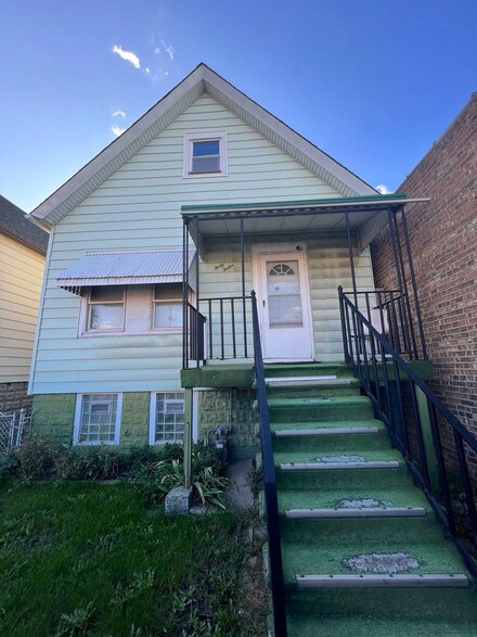 4012 S California Ave, Chicago, IL 60632