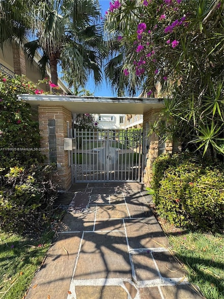 2131 Calais Dr Unit 1, Miami Beach, FL 33141