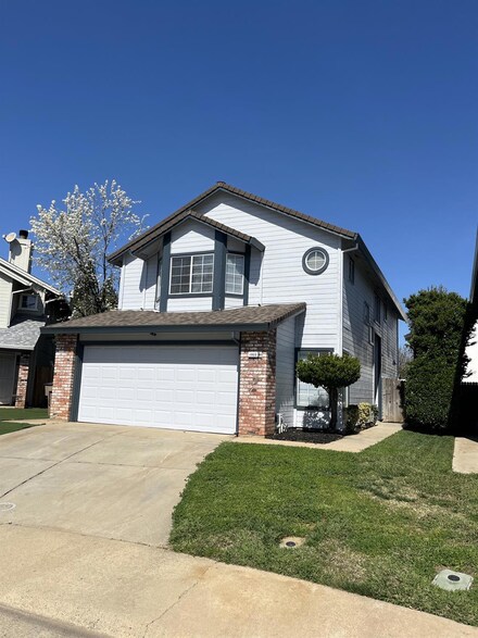 1822 4th St, Lincoln, CA 95648