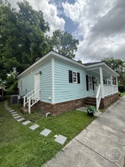 1126 Collins St, Savannah, GA 31404